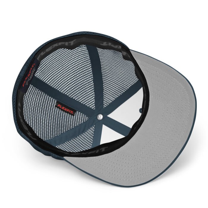 B2D Closed-back trucker cap - Image 3